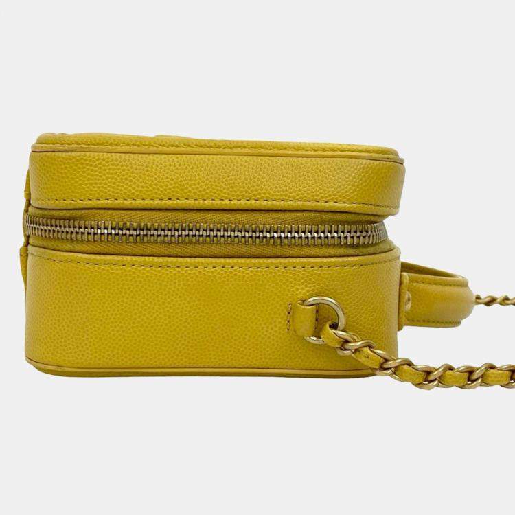 مملوكة مسبقًا Chanel Yellow Small Caviar CC Filigree Vanity Bag