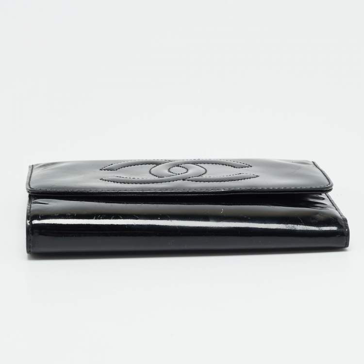Pre Owned Chanel CC Timeless Black Patent Leather Trifold Wallet