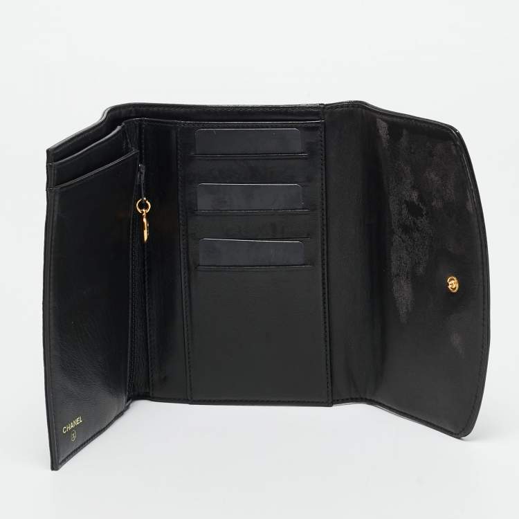 Pre Owned Chanel CC Timeless Black Patent Leather Trifold Wallet