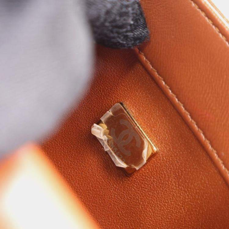 مملوكة مسبقًا Chanel Medium Shiny Lambskin Golden Links Top Handle Flap Bag