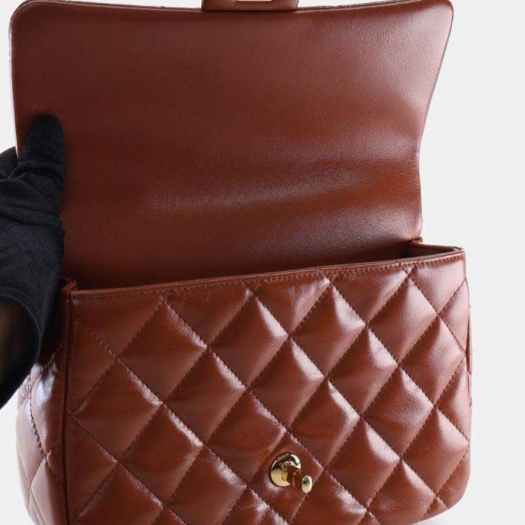 مملوكة مسبقًا Chanel Medium Shiny Lambskin Golden Links Top Handle Flap Bag