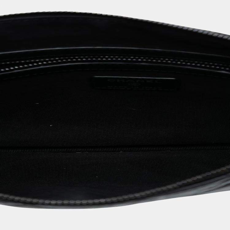 Pre Owned Chanel Black Medium Quilted Aged Calfskin Chain Tassel O Case Clutch