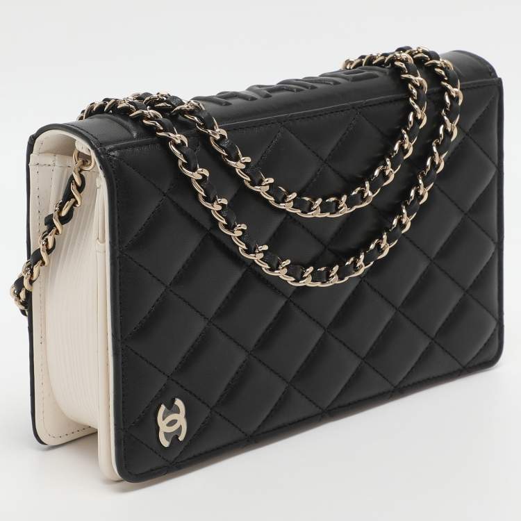 Pre Owned Chanel CC Book Black Quilted Leather Clutch Bag