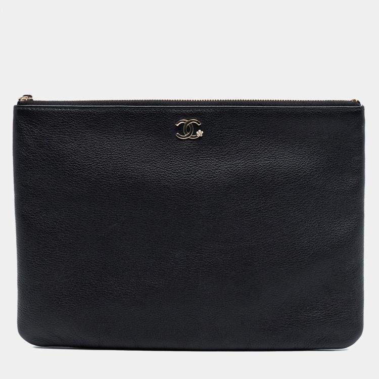 Pre Owned Chanel Black Medium Caviar Lucky Clover O Case Clutch