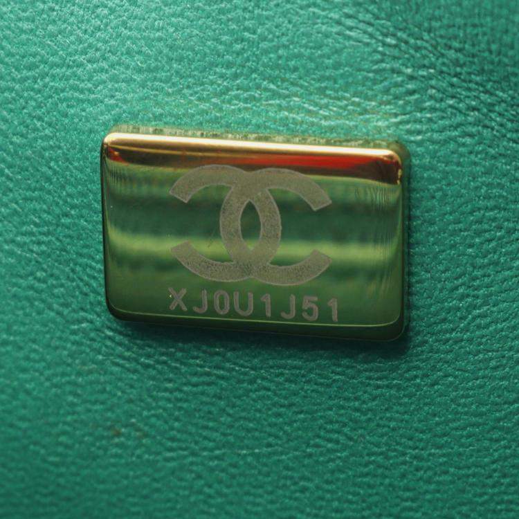 Pre Owned Chanel Mini Matelasse Shoulder Bag Lambskin Leather Green