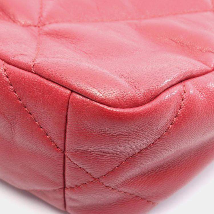 Pre Owned Chanel 19 Disneuf Matelasse Shoulder Bag Leather Red