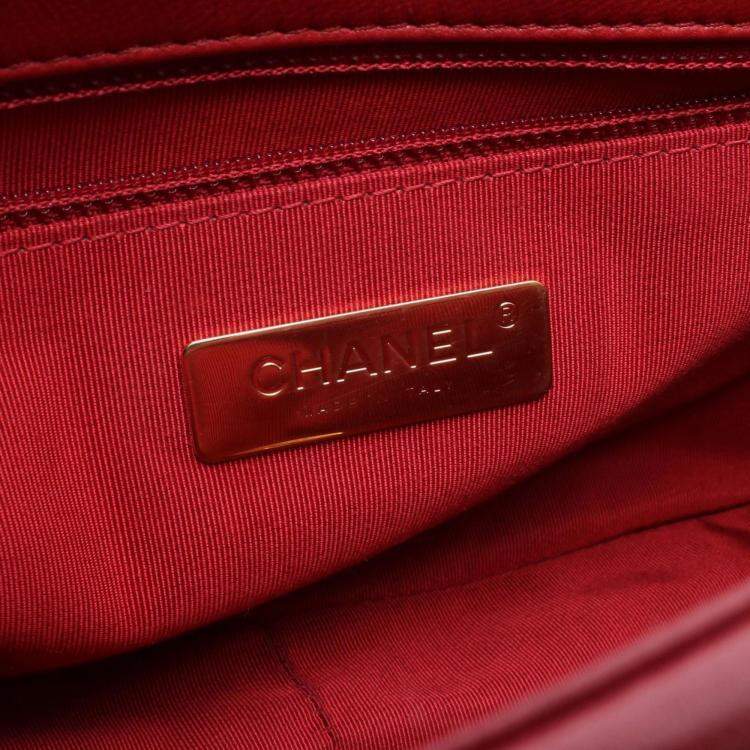 Pre Owned Chanel 19 Disneuf Matelasse Shoulder Bag Leather Red