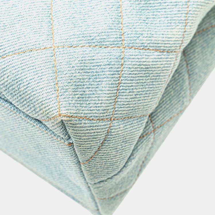 مملوكة مسبقًا Chanel Coco Mark Quilted Handbag With Top Handles Light Blue Denim