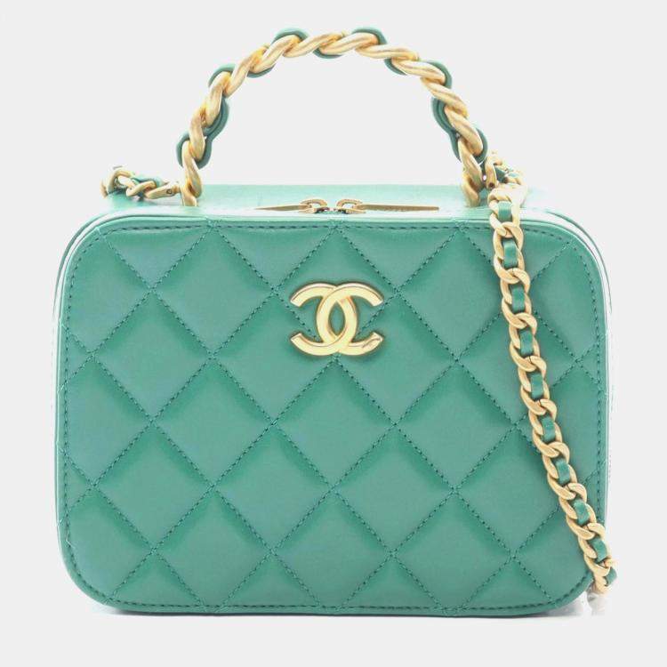 Pre Owned Chanel Matelasse Shoulder Bag Lambskin Leather Green