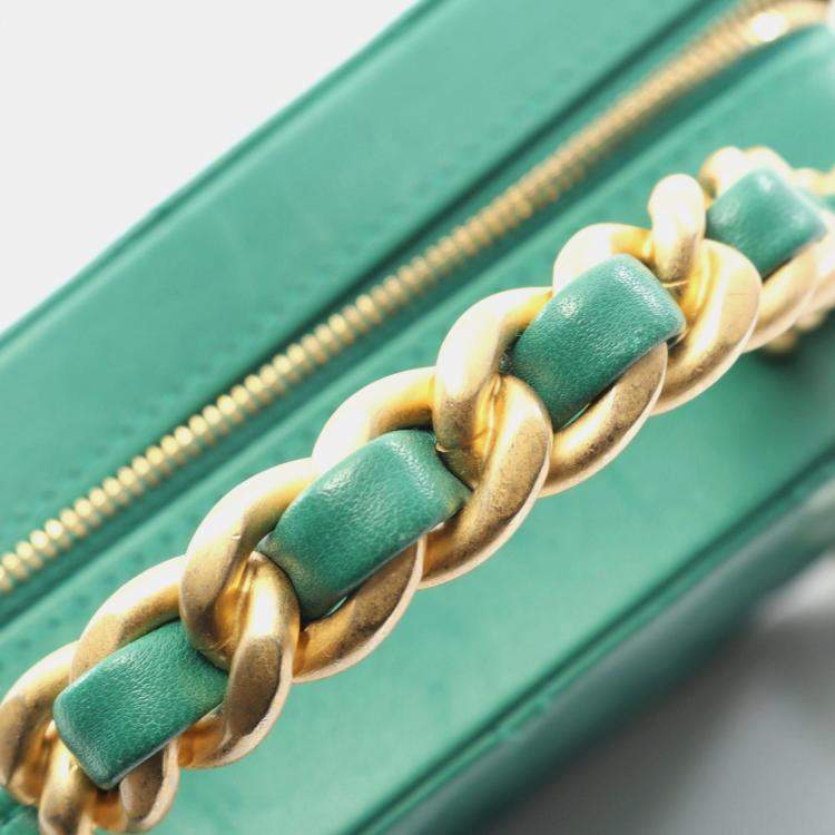 Pre Owned Chanel Matelasse Shoulder Bag Lambskin Leather Green