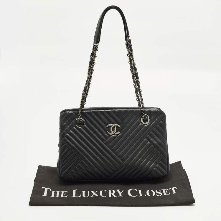 Pre Owned Chanel Cross Black Chevron Leather Shoulder Bag
