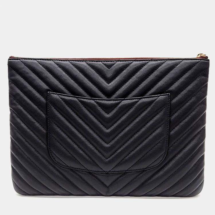 Pre Owned Chanel Black Leather Caviar Chevron Clutch New Medium