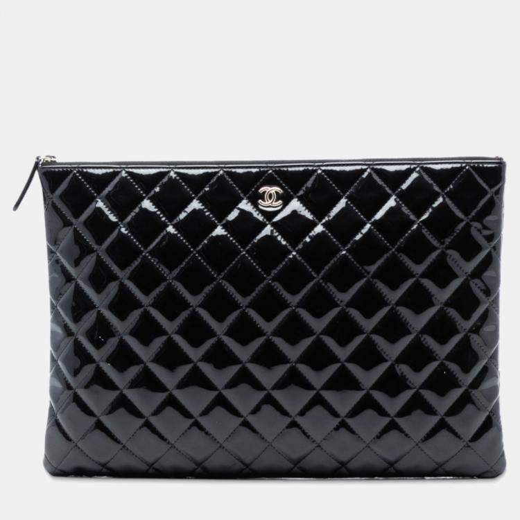 Pre Owned Chanel Black Large Quilted Patent O Case Clutch