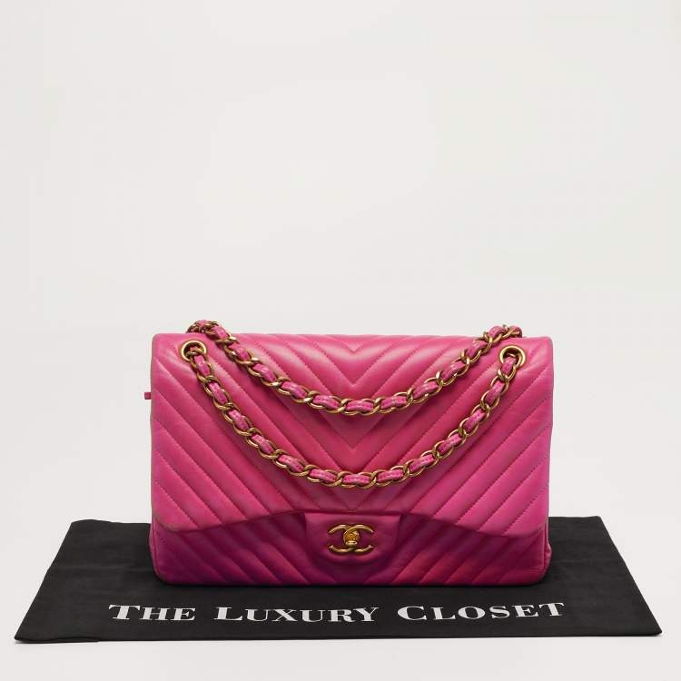 مملوكة مسبقًا Chanel Classic Double Flap Jumbo Pink Chevron Leather Shoulder Bag