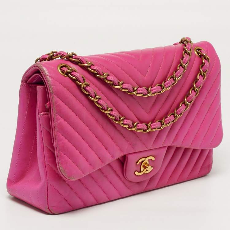 مملوكة مسبقًا Chanel Classic Double Flap Jumbo Pink Chevron Leather Shoulder Bag