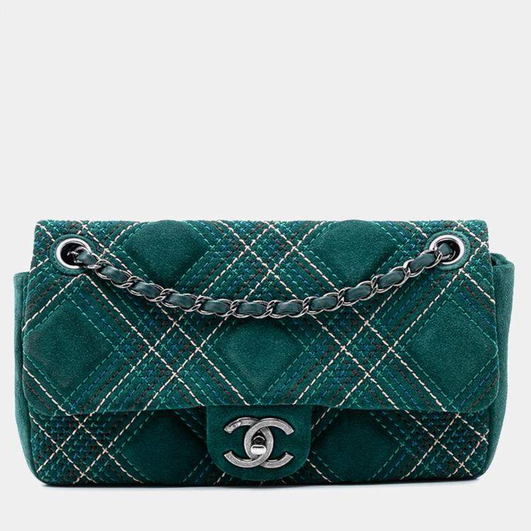 Pre Owned Chanel Green Paris Edinburgh Medium Stitched Suede Saltire Single Flap