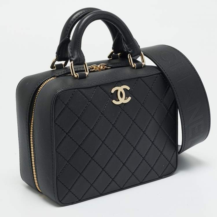 Pre Owned Chanel Travel Kit Black Quilted Leather Vanity Case Bag