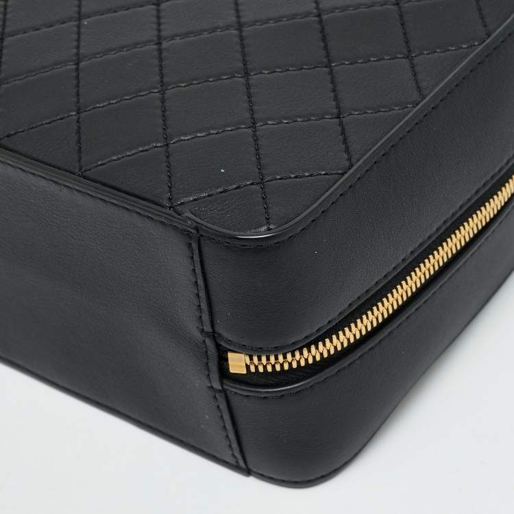 Pre Owned Chanel Travel Kit Black Quilted Leather Vanity Case Bag
