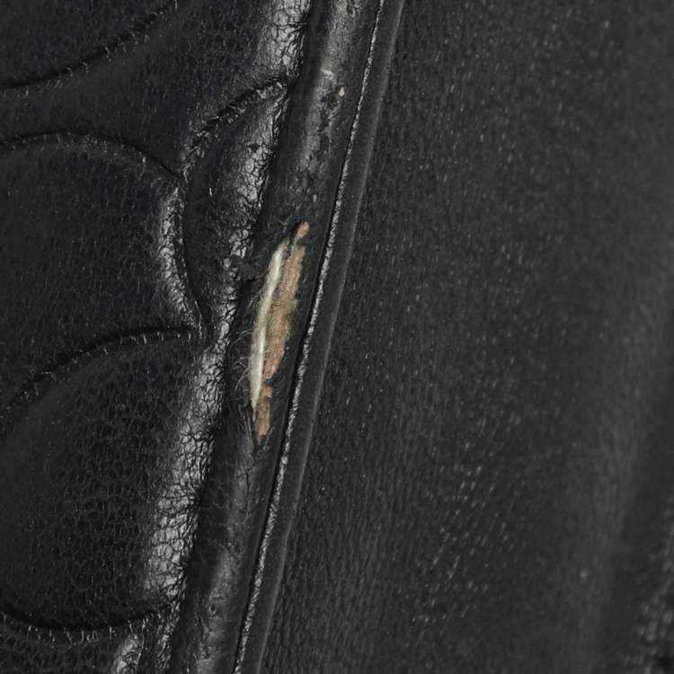 Pre Owned حقيبة كلتش شانيل WOC جلد نقش كاميليا سوداء