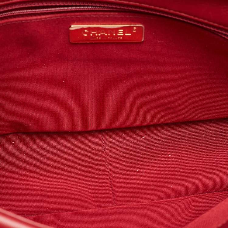 Pre Owned Chanel 19 Large Red Quilted Leather Flap Bag