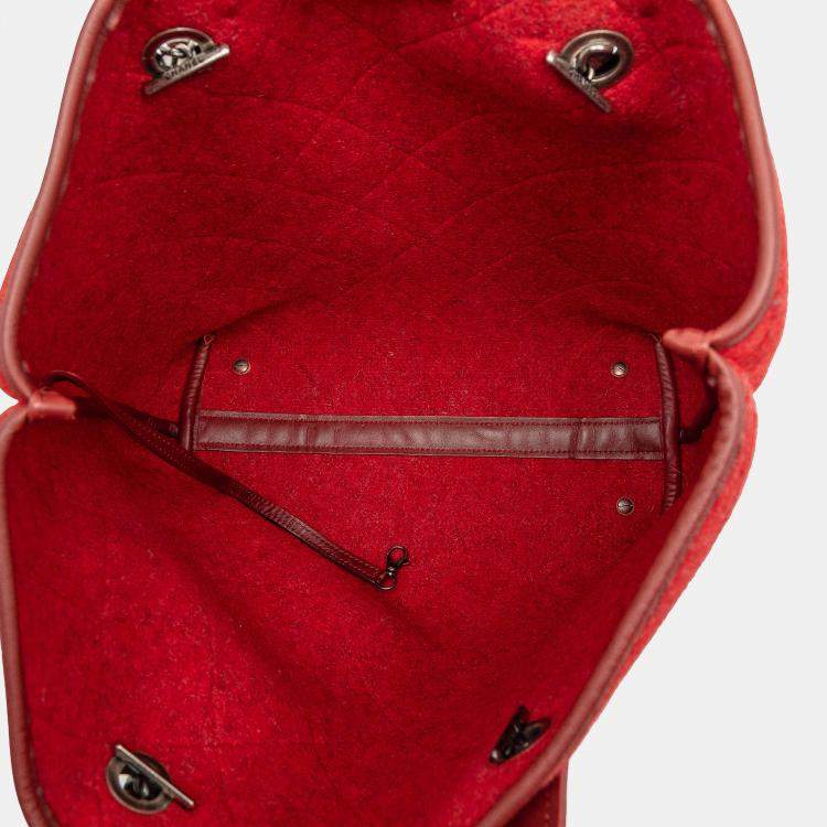Pre Owned Chanel Red Medium CC Quilted Felt Pop Tote