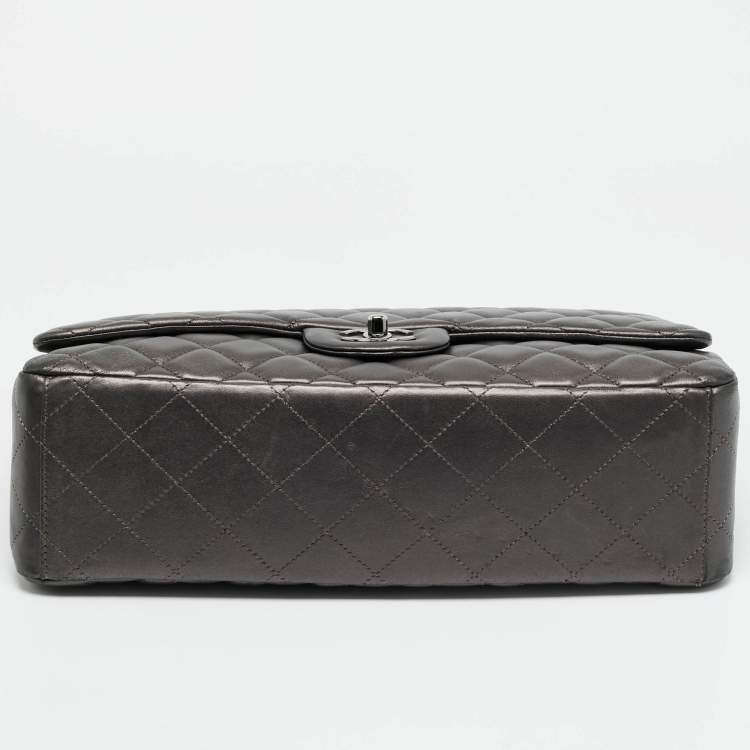 Pre Owned Chanel Classic Single Maxi Metallic Quilted Leather Flap Bag