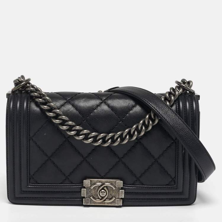 Pre Owned Chanel Boy Medium Black Quilted Leather Flap Bag