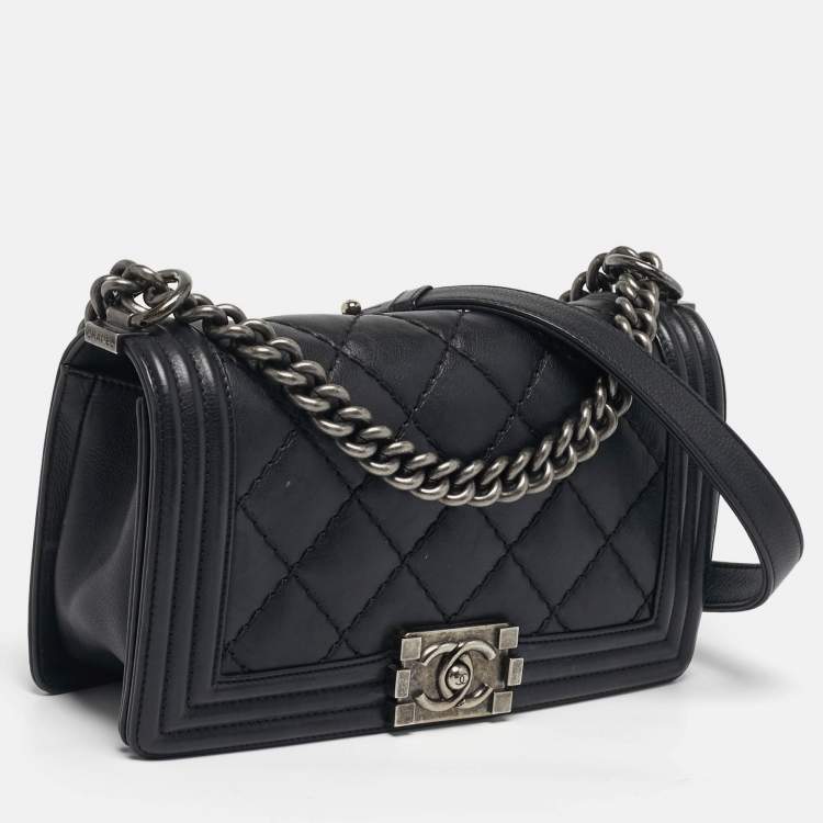 Pre Owned Chanel Boy Medium Black Quilted Leather Flap Bag