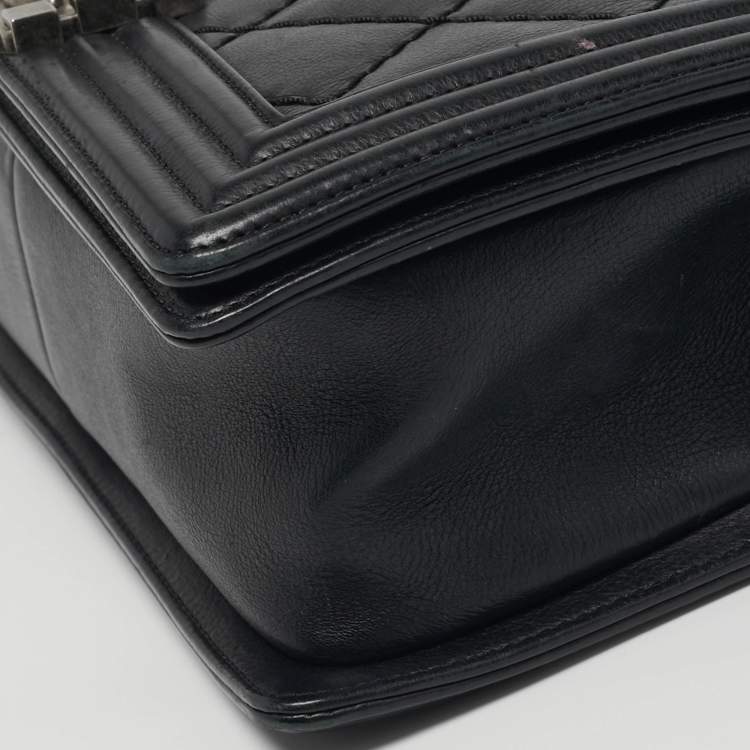 Pre Owned Chanel Boy Medium Black Quilted Leather Flap Bag