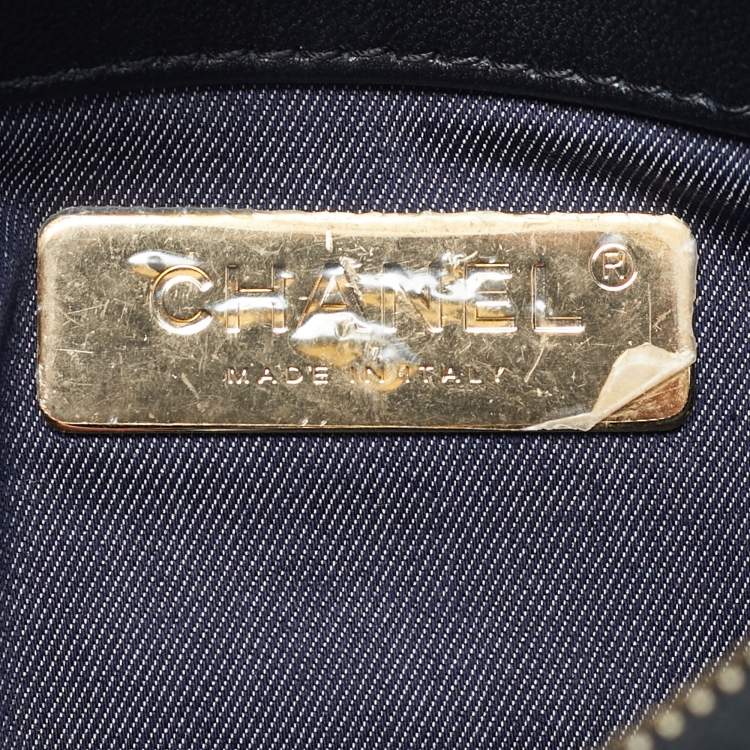 مملوكة مسبقًا Chanel CC Mania Double Zip Black Leather Waist Belt Bag