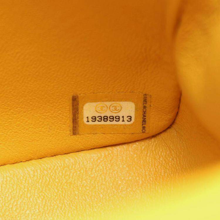 مملوكة مسبقًا Chanel Mini Matelasse Shoulder Bag Lambskin Leather Yellow