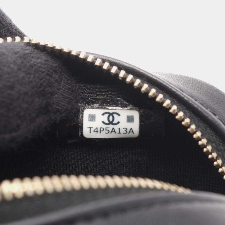 Pre Owned Chanel Matelasse Shoulder Bag Lambskin Leather Black And White