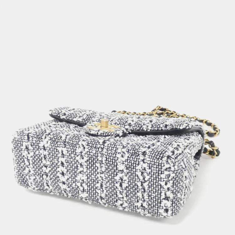 Pre Owned Chanel Black And  White Tweed Handbag