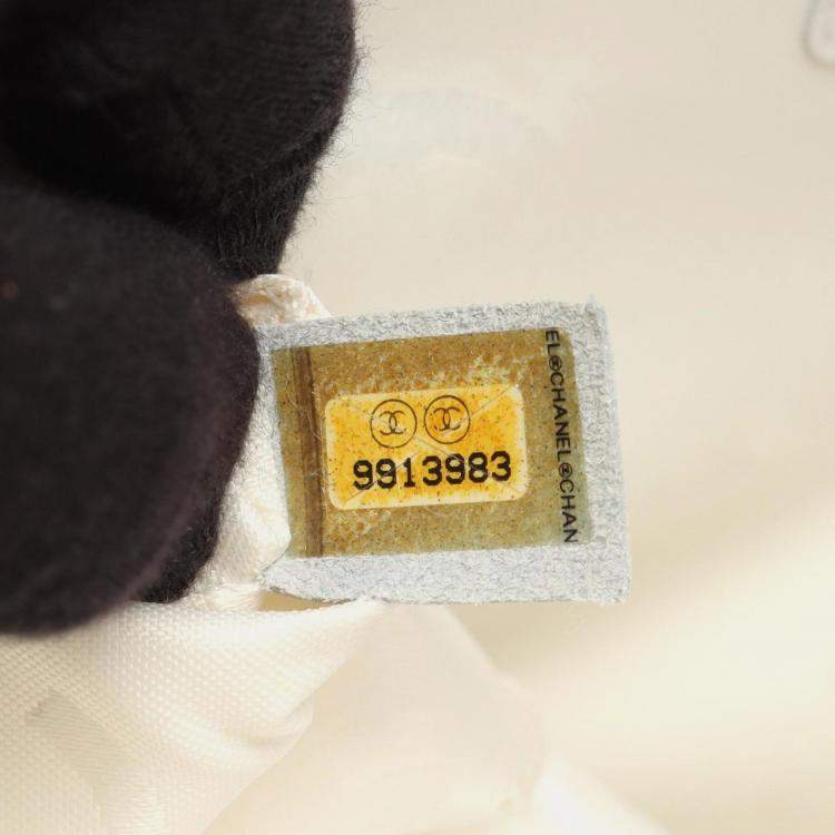 Pre Owned Chanel Wild Stitch Handbag Leather White