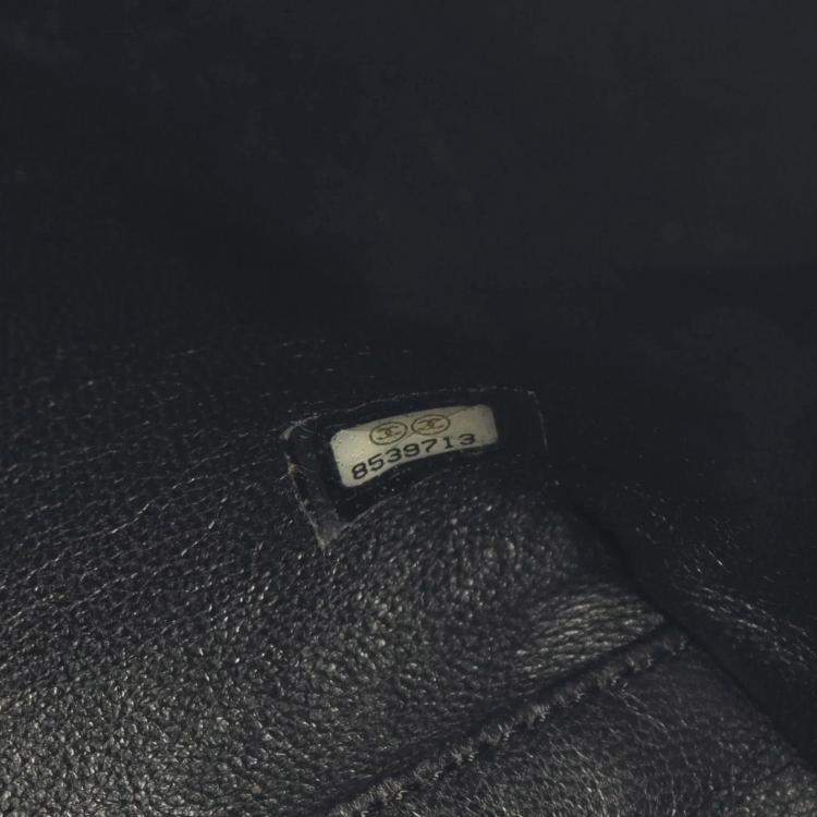 Pre Owned Chanel Matelasse Handbag In Caviar Grained Calfskin Black