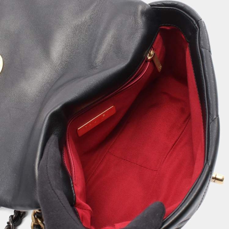 Pre Owned Chanel 19 Disneuf Matelasse Black Leather Shoulder Bag 