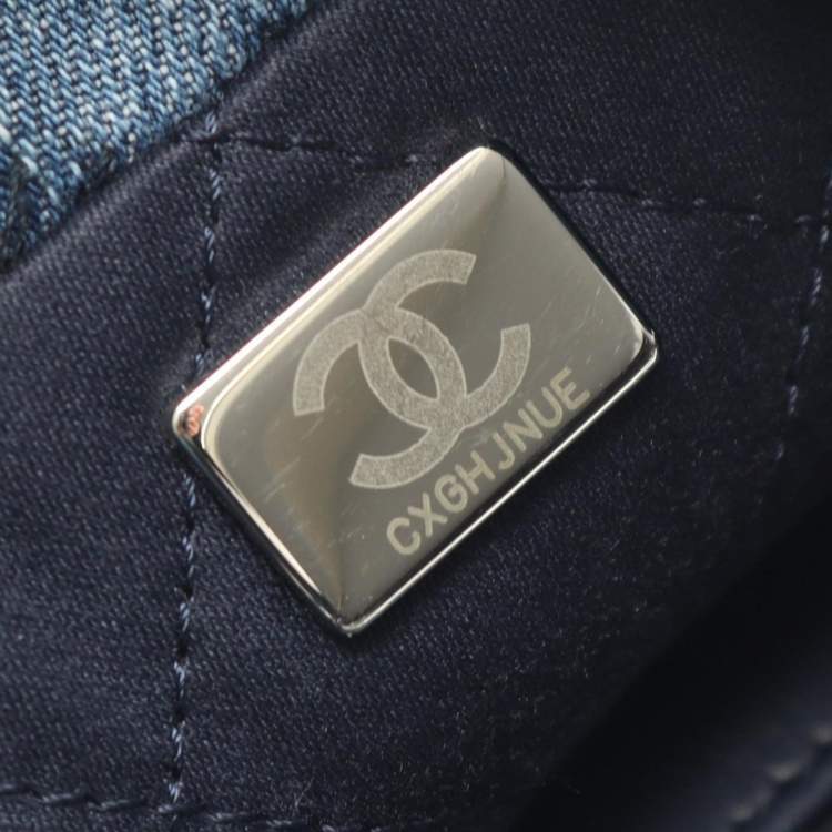 Pre Owned Chanel 22 Mini Shoulder Bag Denim And Leather Blue