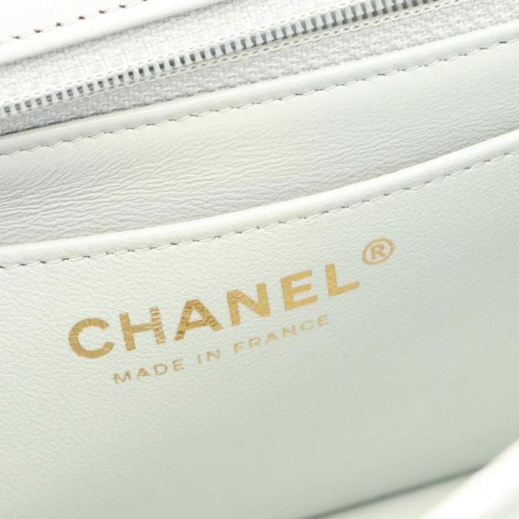 مملوكة مسبقًا Chanel Mini Matelasse 20 Shoulder Bag Lambskin Leather Gray