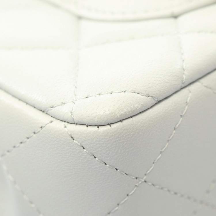 مملوكة مسبقًا Chanel Mini Matelasse 20 Shoulder Bag Lambskin Leather Gray