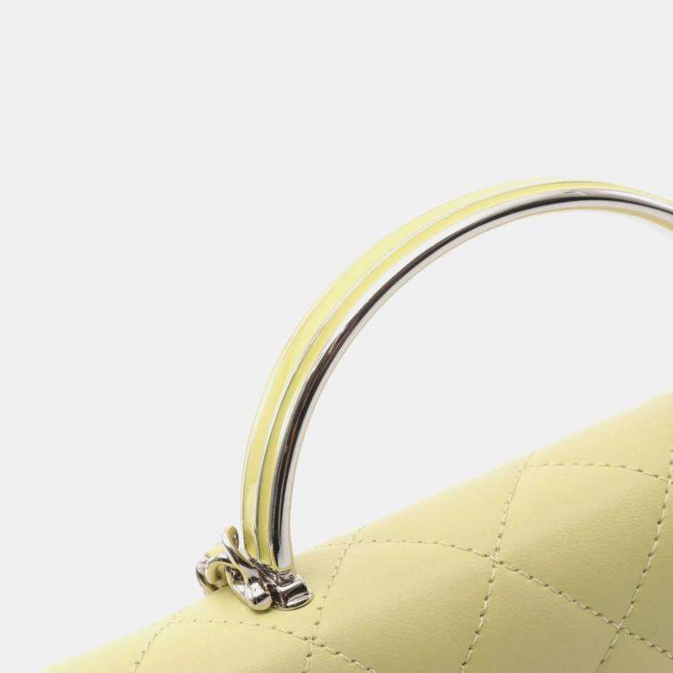 مملوكة مسبقًا Chanel Matelasse Shoulder Bag Lambskin Leather Yellow