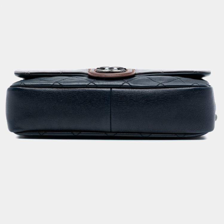 مملوكة مسبقًا Chanel Blue Medium Quilted Tricolor Lambskin Country Chic Flap