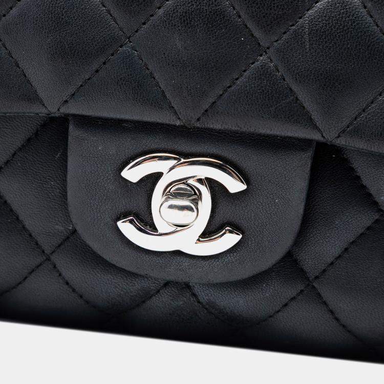 Pre Owned Chanel Black Medium Classic Lambskin Double Flap