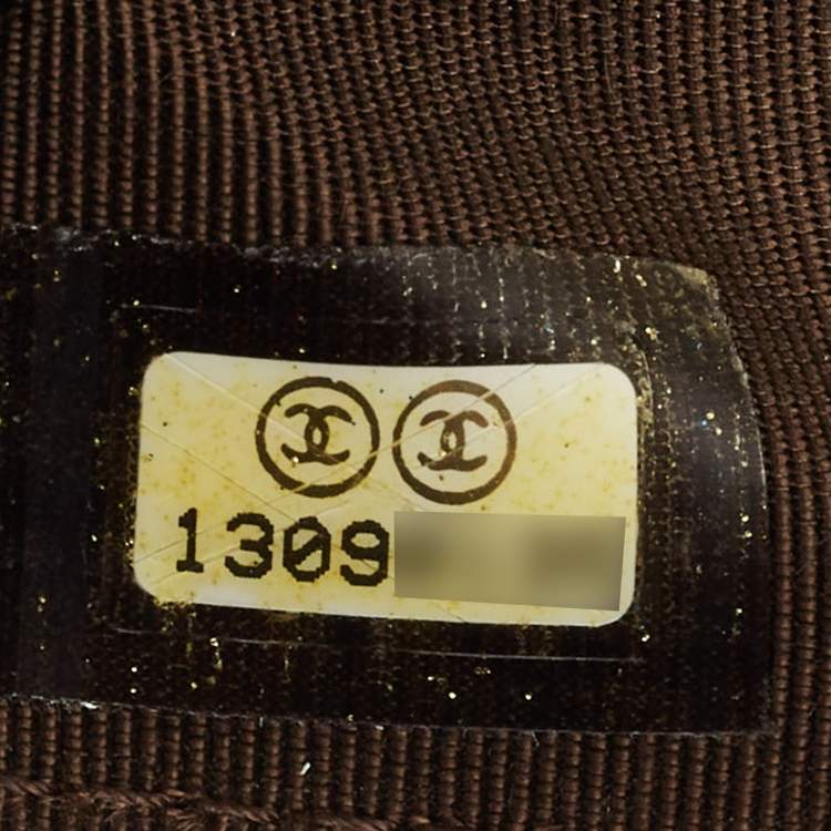 Pre Owned محفظة شانيل جلد كافيار مبطنة سوداء كلاسيكية حجم كبير 