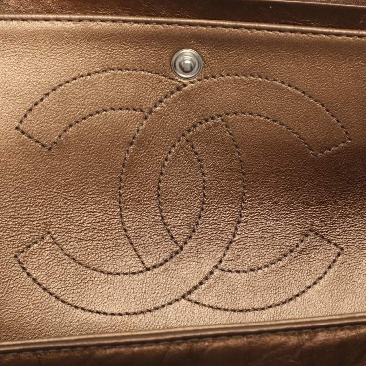 Pre Owned Chanel Reissue 226 Bronze Quilted Caviar Leather Flap Bag