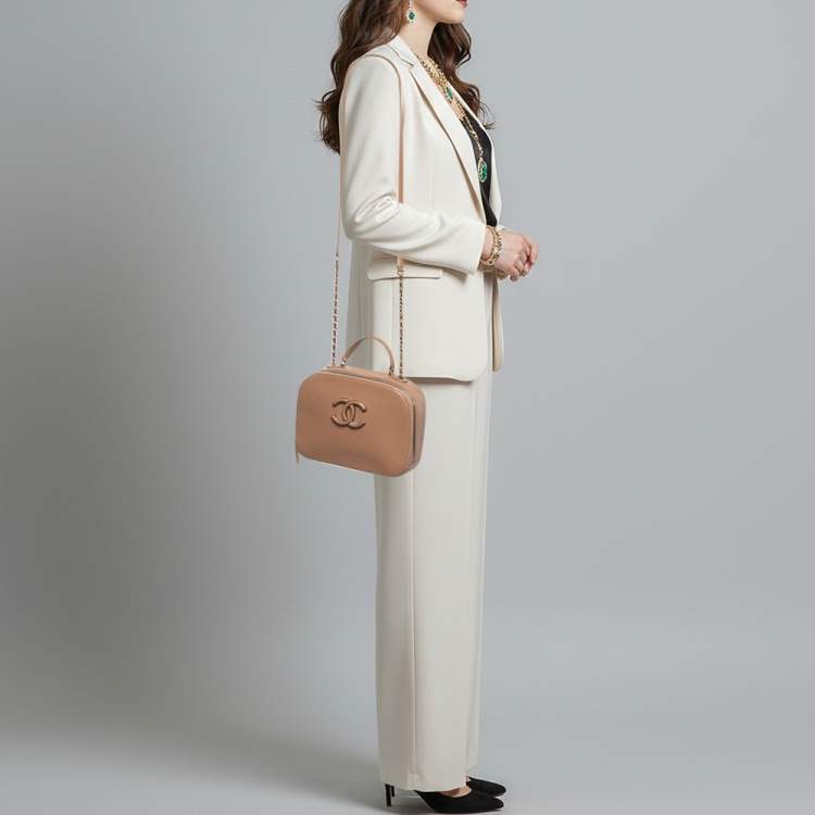 Pre Owned Chanel Coco Curve Beige Leather Vanity Case Bag
