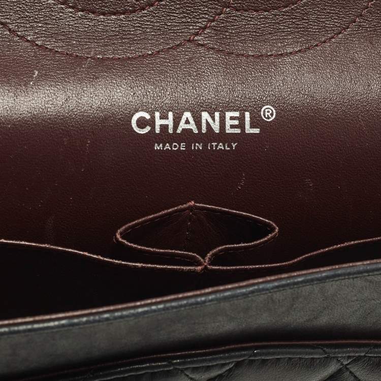 مملوكة مسبقًا Chanel Classic Double Flap Jumbo Black Quilted Leather Bag