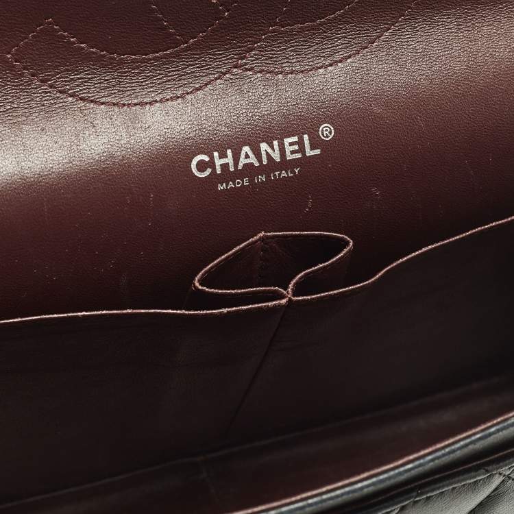 مملوكة مسبقًا Chanel Classic Double Flap Jumbo Black Quilted Leather Bag
