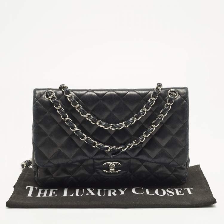 مملوكة مسبقًا Chanel Classic Double Flap Jumbo Black Quilted Leather Bag