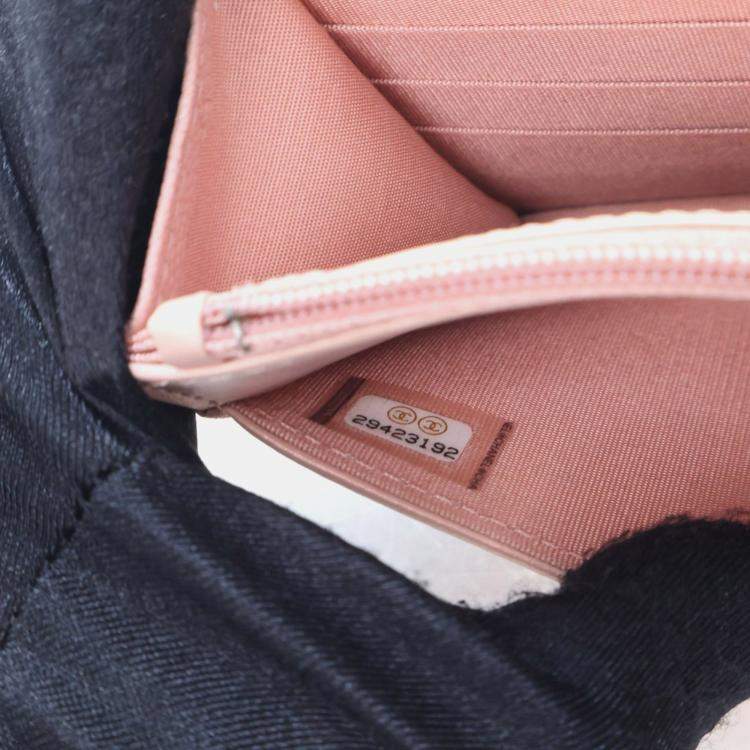 Pre Owned Chanel Caviar Mademoiselle Wallet On Chain (WOC)