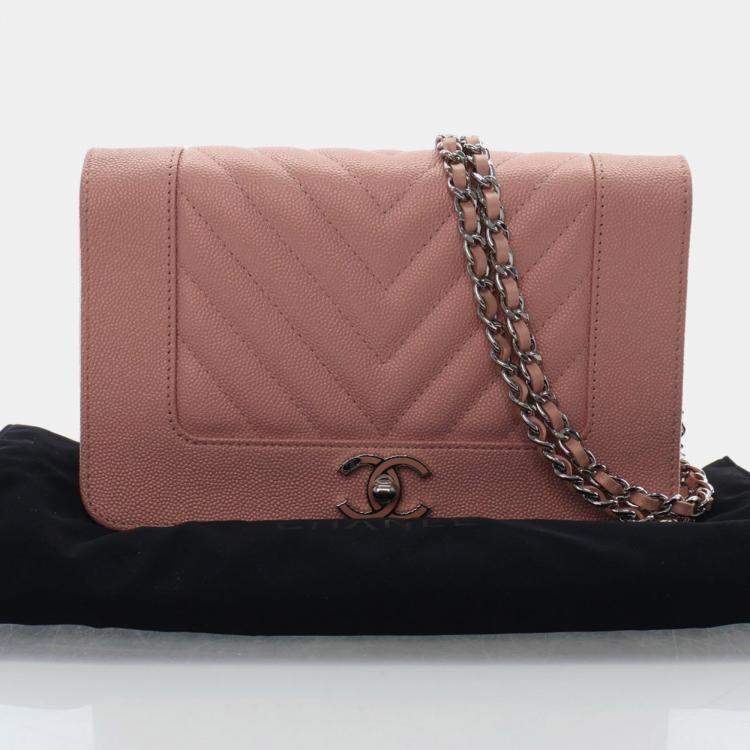 Pre Owned Chanel Caviar Mademoiselle Wallet On Chain (WOC)